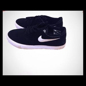 These are nikes they are barley worn.